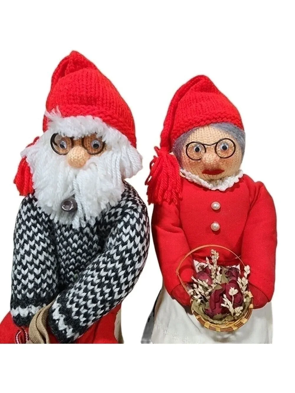 Vtg set Mr. & Mrs. Klaus handmade crochet one of a kind figures sitting on a log
